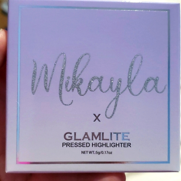 Glamlite Makeup Glamlite Cosmetics Mikayla Pressed Highlighter Nib